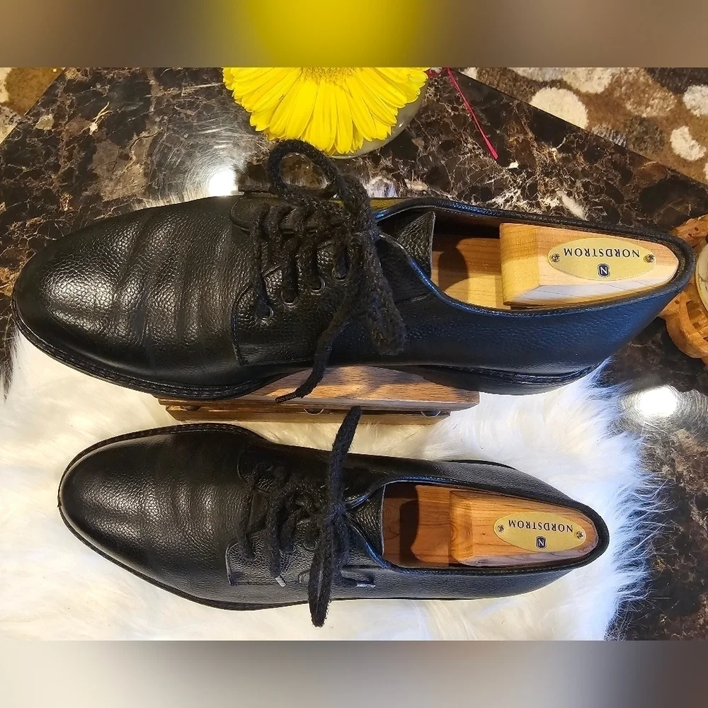 Salvatore Ferragamo Laceup Pebbled Leather Oxford Dress Shoes Size 9.5